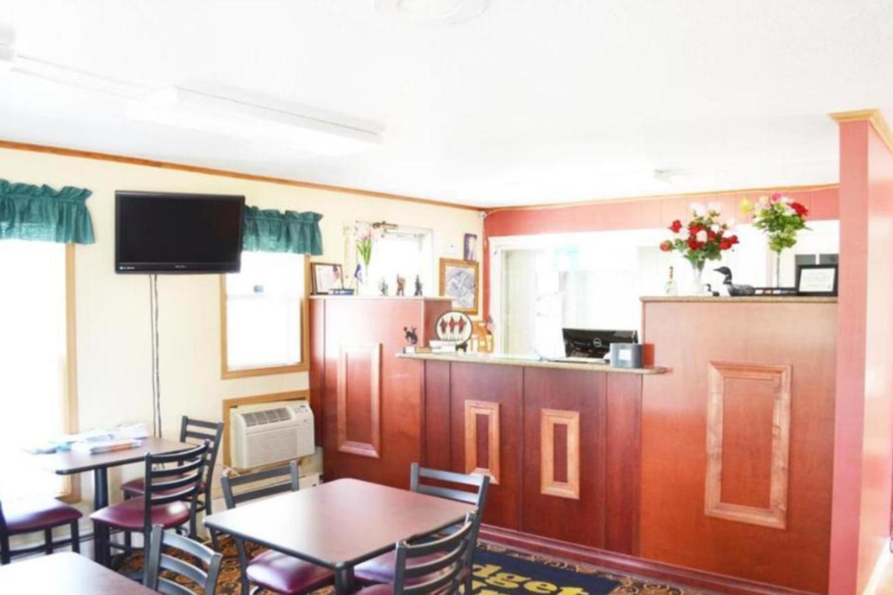 Budget Inn Fairmont Eksteriør bilde